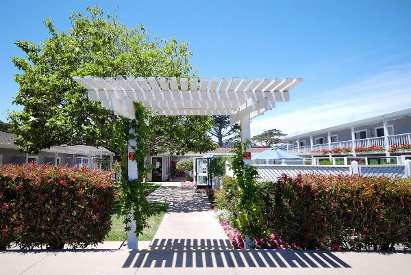 Monterey Bay Lodge image 1