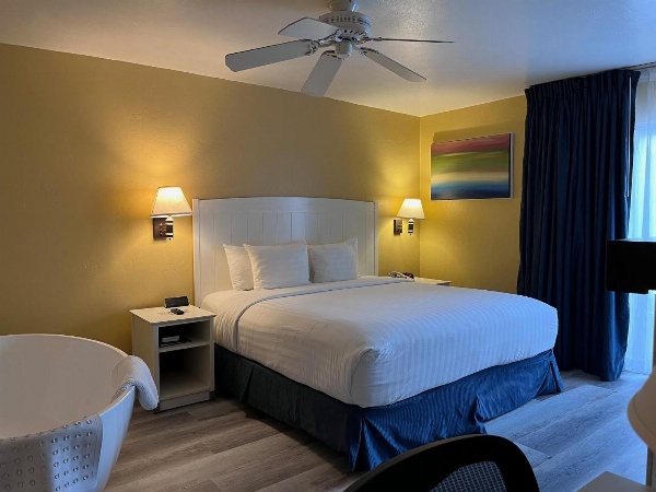 Monterey Bay Lodge image 6